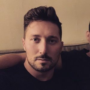 Meet your Posher, Devin